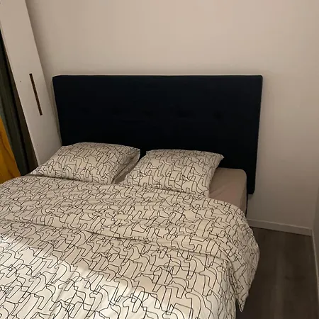 Centre キャバレール・シュル・メール